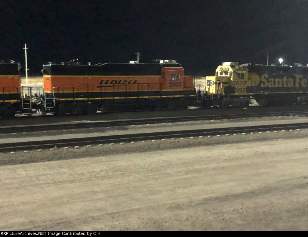 BNSF 2803/2839